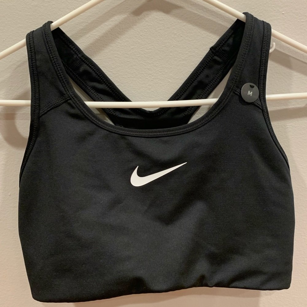 NEW NIKE Sports Bra
